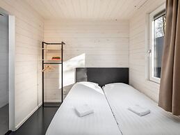 Modern Lodge With two Bathrooms Within Green Surroundings