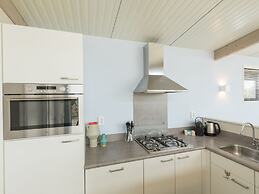 Great Lodge with Microwave Oven near Beach