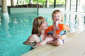 Nature-set Villa With Microwave Oven