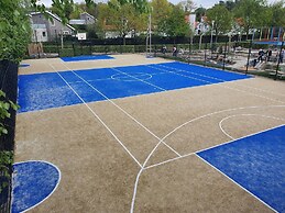 Nature-set Villa With Microwave Oven