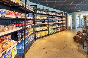 Thatched Villa With two Bathrooms Near the Beach