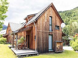 Spacious Chalet near Ski Area in Sankt Georgen ob Murau