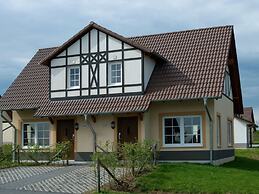 Restyled Villa with Washing Machine near River Moselle