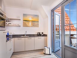 Luxurious Apartment With Dishwasher, 1 km. From the Beach