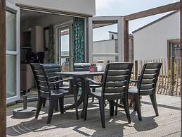 Detached Single Story Holiday Home Near the Sea