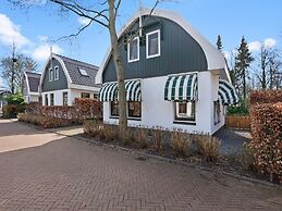 Nice Holiday Home With Dishwasher, in Schoorl