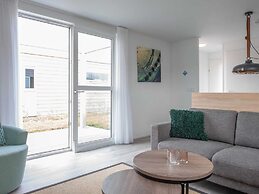 Comfy Lodge Near Beach