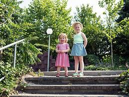 Comfortable Villa With Four Bathrooms, in Green Surroundings