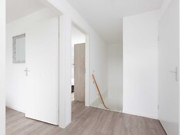 Holiday Home With Jetty Near Sneekermeer