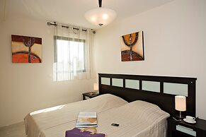 Luxury Apartment With Large Terrace