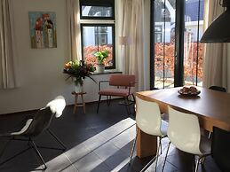 Nice Holiday Home with Dishwasher near Beach