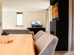 Detached Villa with Outdoor Fireplace near Veluwe