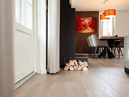 Detached Villa with Outdoor Fireplace near Veluwe