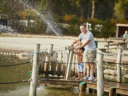 Villa With med Children's Room in Limburg