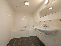 Restyled 2 Bathroom Holidayhome, sea Within Walking Distance