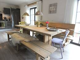 Spacious Chalet in Leogang near Ski Area