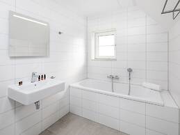 Cozy Villa in Nieuwvliet With Sauna