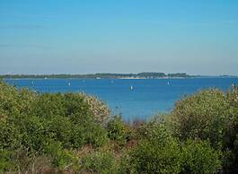 Detached eco Cottage on the Lake Grevelingen