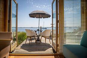 Lakefront Retreat w/ Hammock