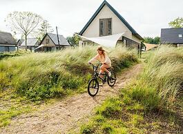 Detached eco Cottage on the Lake Grevelingen