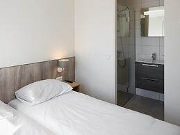 Modern Bungalow With two Bathrooms, 500 m. From the Beach