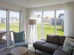 Modern Bungalow With two Bathrooms, 500 m. From the Beach