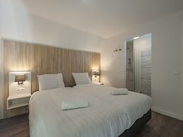 Luxurious Stately Villa With 3 Bathrooms, 1km From the Beach