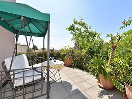 Charming Apartment With Terrace in Deggendorf