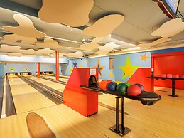 Spacious Bungalow with Dishwasher near Hunebedcentrum