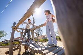 Beachside Bungalow Near Beach