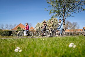 Beachside Bungalow Near Beach