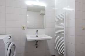 Beachside Bungalow Near Beach