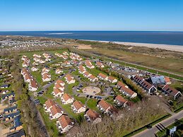 Beachside Bungalow Near Beach