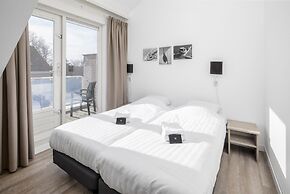 Beachside Bungalow Near Beach