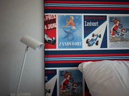 Modern Lodge With Dishwasher, Near the Beach