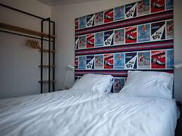 Modern Lodge With Dishwasher, Near the Beach