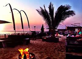 Modern Lodge With Dishwasher, Near the Beach