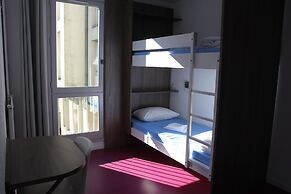 Auberge de Jeunesse Orléans Centre Ville - Hostel