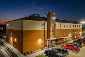 Days Inn & Suites by Wyndham Horn Lake/Memphis Graceland