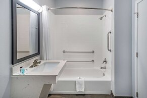 Days Inn & Suites by Wyndham Horn Lake/Memphis Graceland