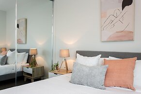 The East End Apartments by Urban Rest