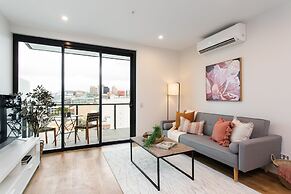 The East End Apartments by Urban Rest