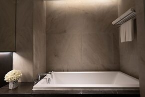 Walton Suites Sukhumvit