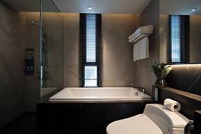 Walton Suites Sukhumvit