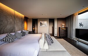 Walton Suites Sukhumvit