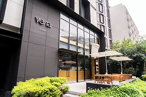 Walton Suites Sukhumvit