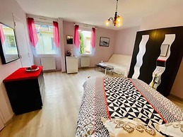 Reims Sherpa Guest House