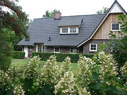 Beautiful House With Whirlpool