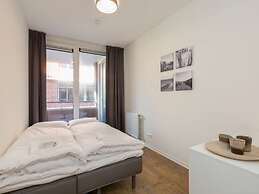 Luxury, 3-person Apartment Within Walking Distance of the Beach in Zou