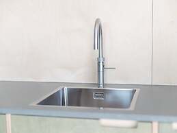 Modern Lodge With Dishwasher, Near the Sea